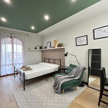 Hide Apartment Peschiera del Garda Bagian luar foto